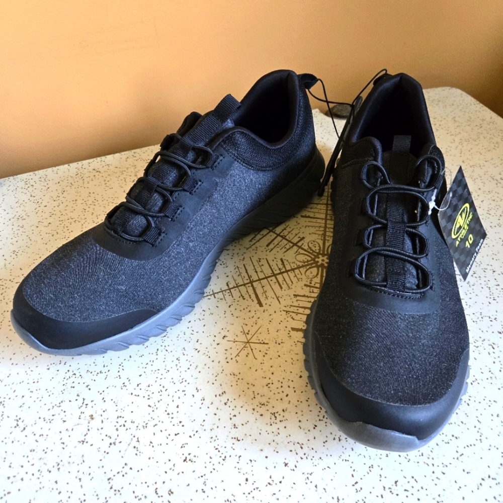 Athletic Works Mens NWT Memory Foam Shoes, 10 - Picture 2 of 7